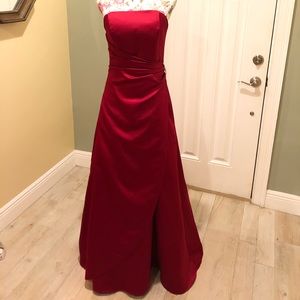 David’s bridal strapless prom dress size 8